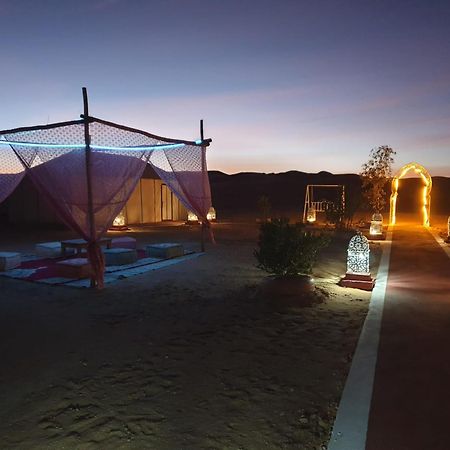 Desert Romantic Camp Merzouga Bagian luar foto