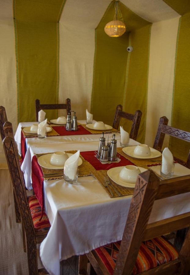Desert Romantic Camp Merzouga Bagian luar foto