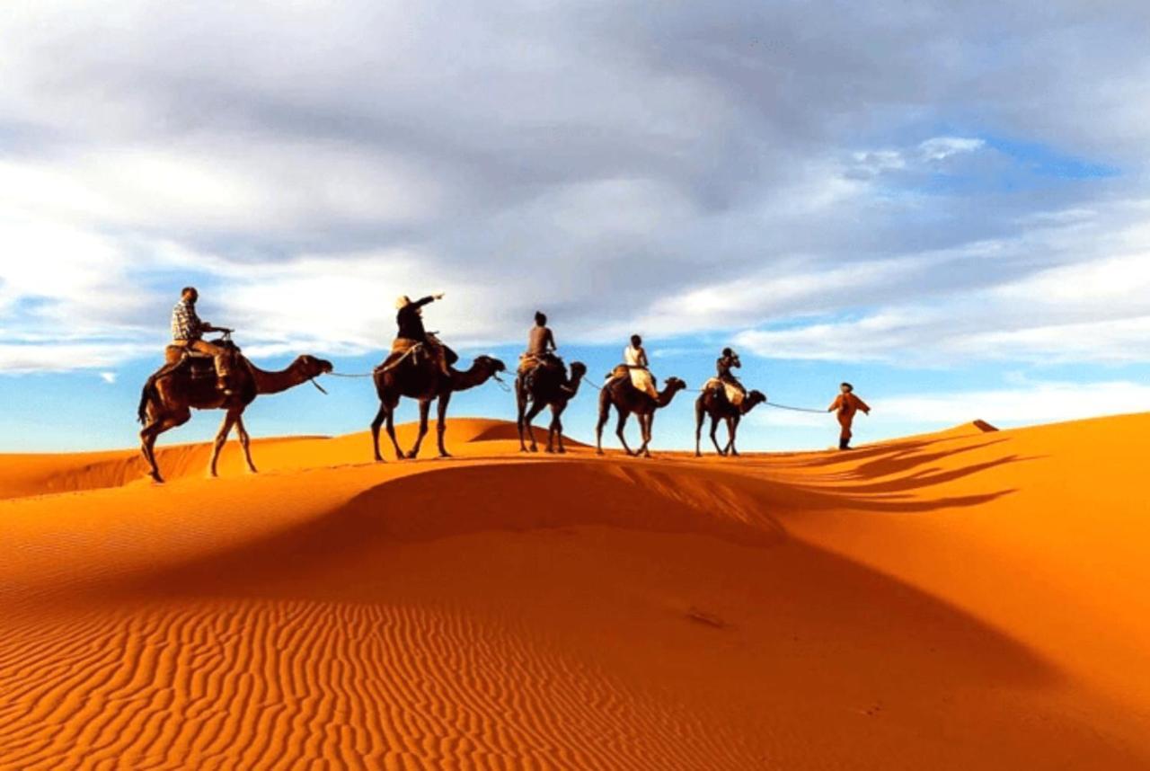 Desert Romantic Camp Merzouga Bagian luar foto