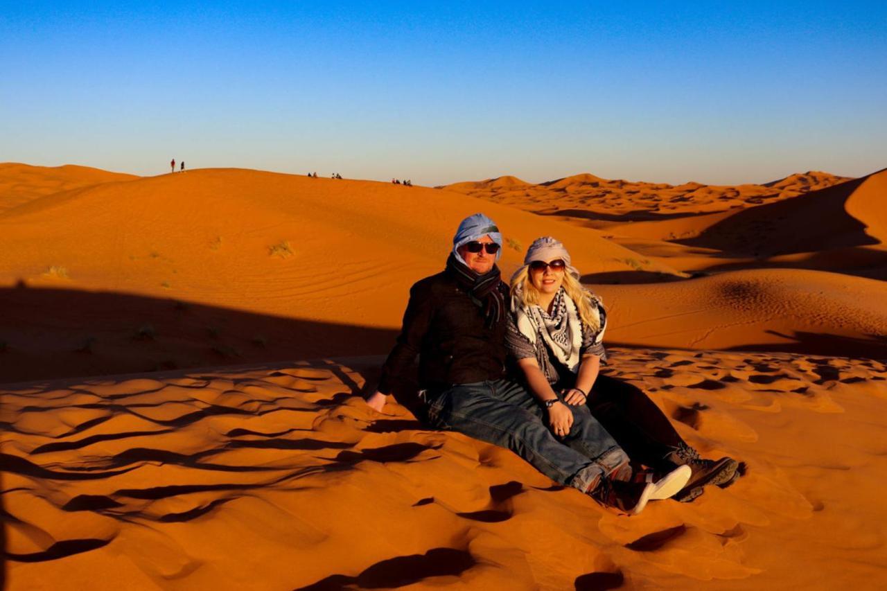 Desert Romantic Camp Merzouga Bagian luar foto