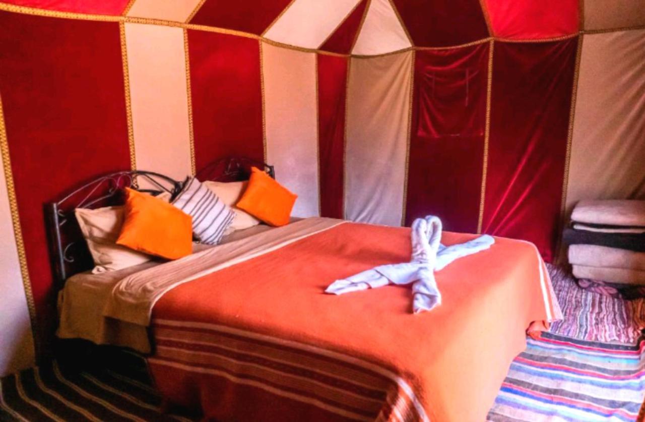 Desert Romantic Camp Merzouga Bagian luar foto