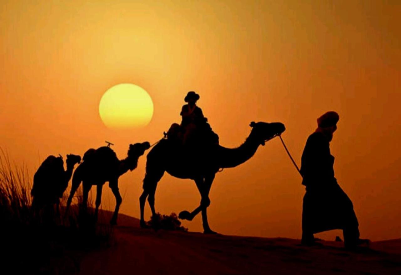Desert Romantic Camp Merzouga Bagian luar foto