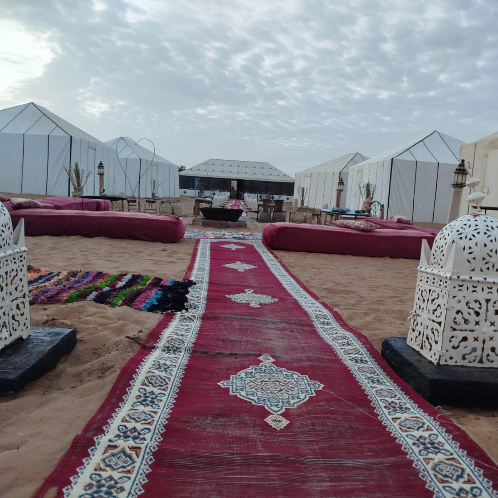 Desert Romantic Camp Merzouga Bagian luar foto