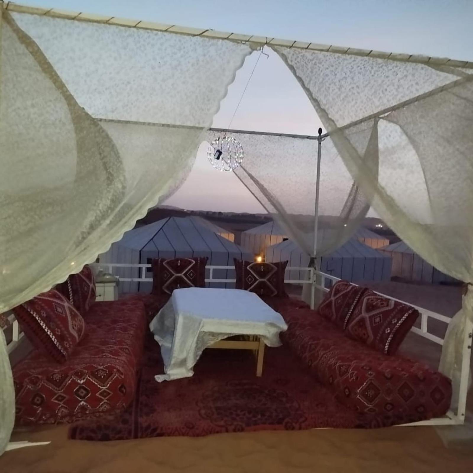 Desert Romantic Camp Merzouga Bagian luar foto
